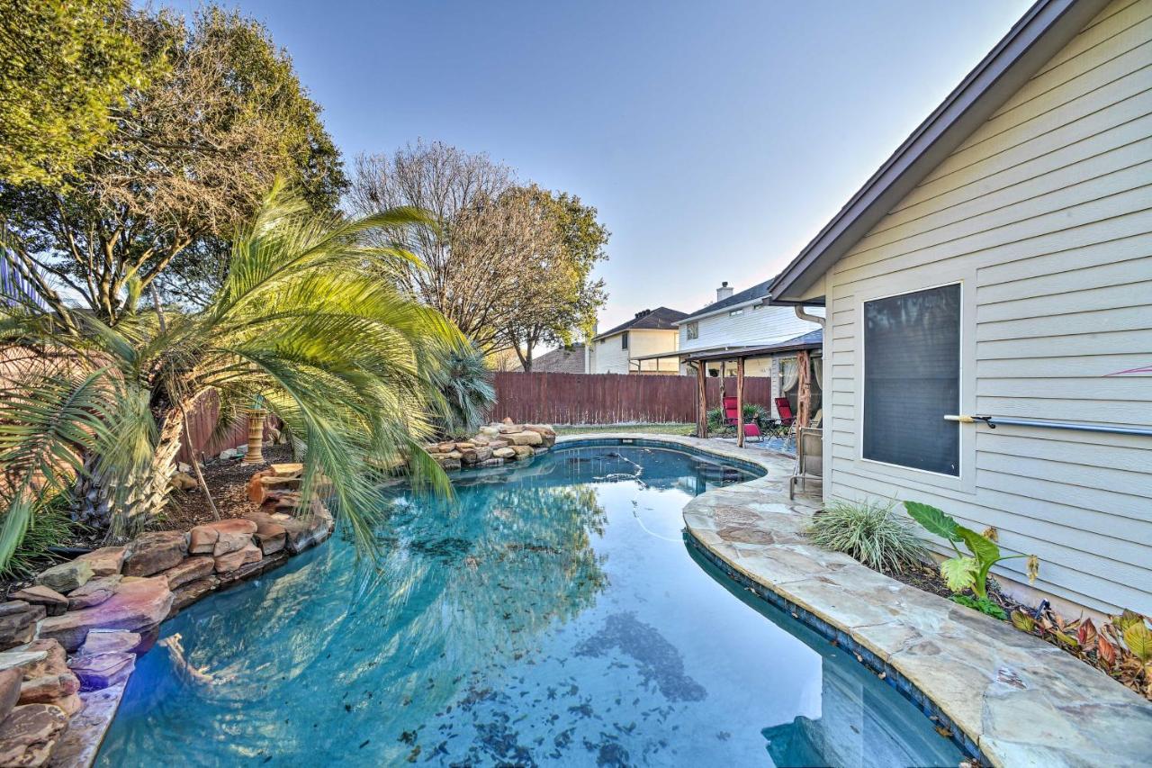 Peaceful San Antonio Oasis With Private Pool And Grill Villa ภายนอก รูปภาพ