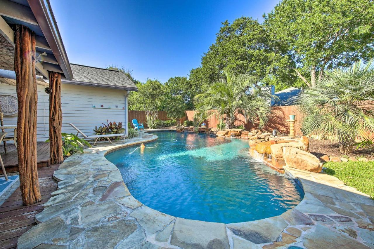 Peaceful San Antonio Oasis With Private Pool And Grill Villa ภายนอก รูปภาพ